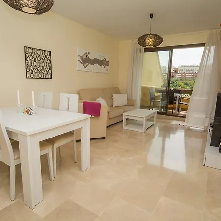 Duquesa Village 13.53.21 Apartment