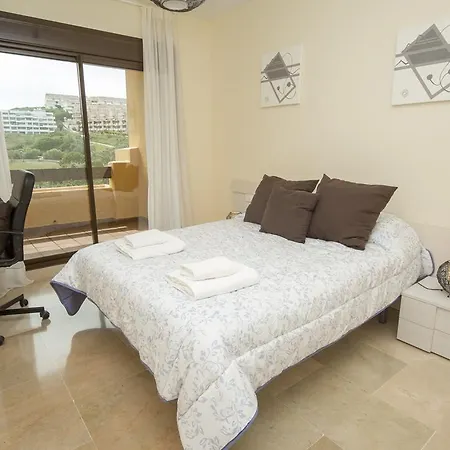 Duquesa Village 13.53.21 Apartment