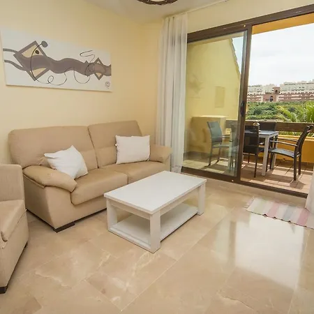 Duquesa Village 13.53.21 Apartment